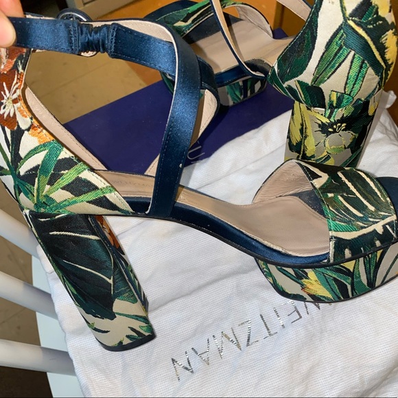 Stuart Weitzman
Women's green Botanic Jacquard block heel sandals - Picture 6 of 14
